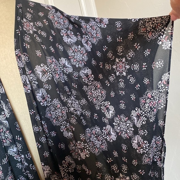 Torrid Floral Sheer Chiffon Kimono Duster Topper Cover-Up Womens Plus Sz 5/6 - Picture 4 of 7